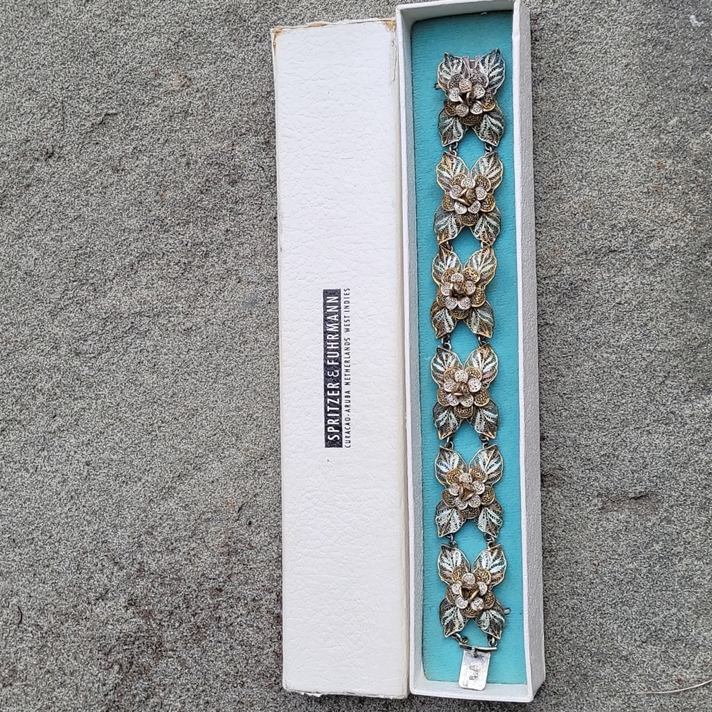 MCM Filigree linked floral rosette bracelet  Spritzer & Fuhrmann - Picture 4 of 16